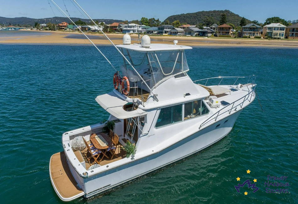 HIGHLANDER 46' Sports Cruiser Skippered Charter